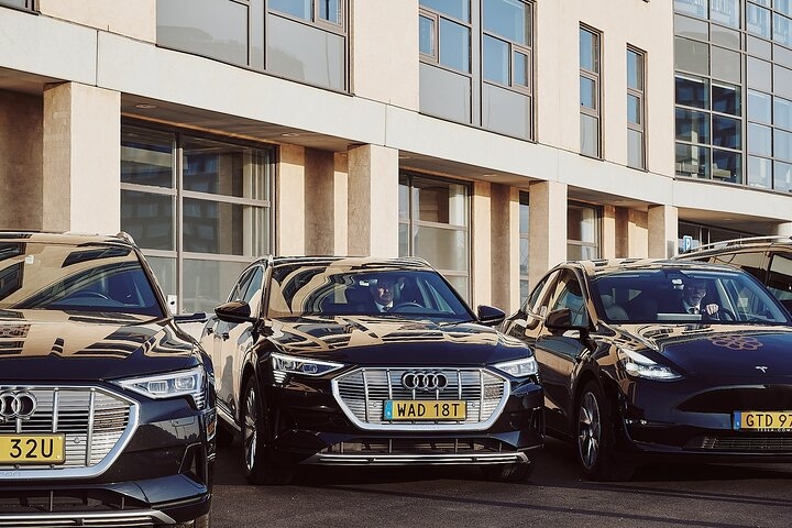 Bild för Malmö in 30 Minutes luxury e-car ( Audi & Mercedes )